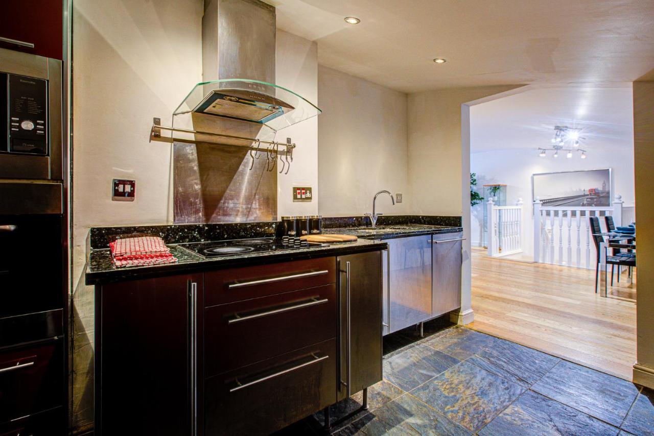 Statera Apartments - Thames View Лондон Экстерьер фото