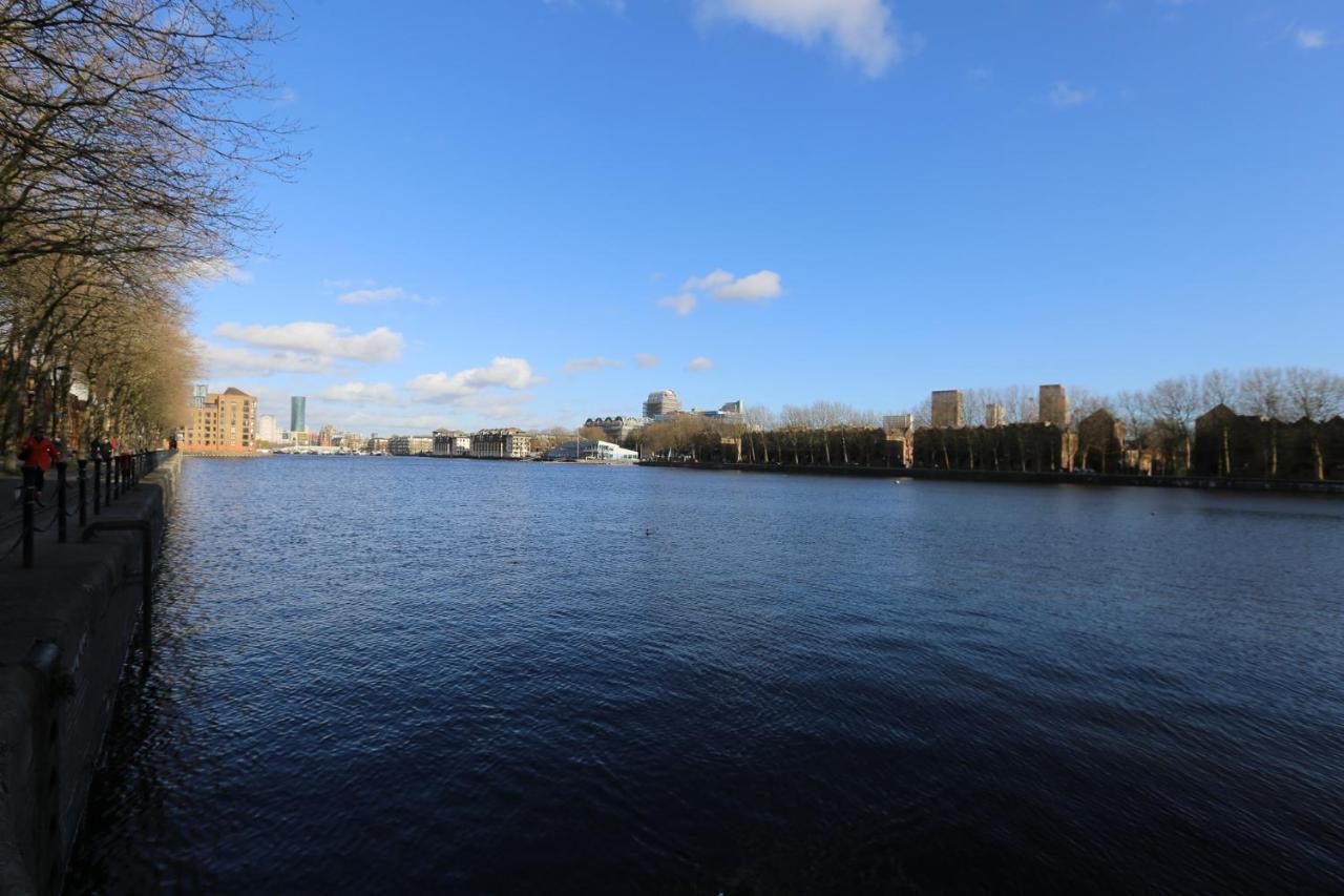Statera Apartments - Thames View Лондон Экстерьер фото