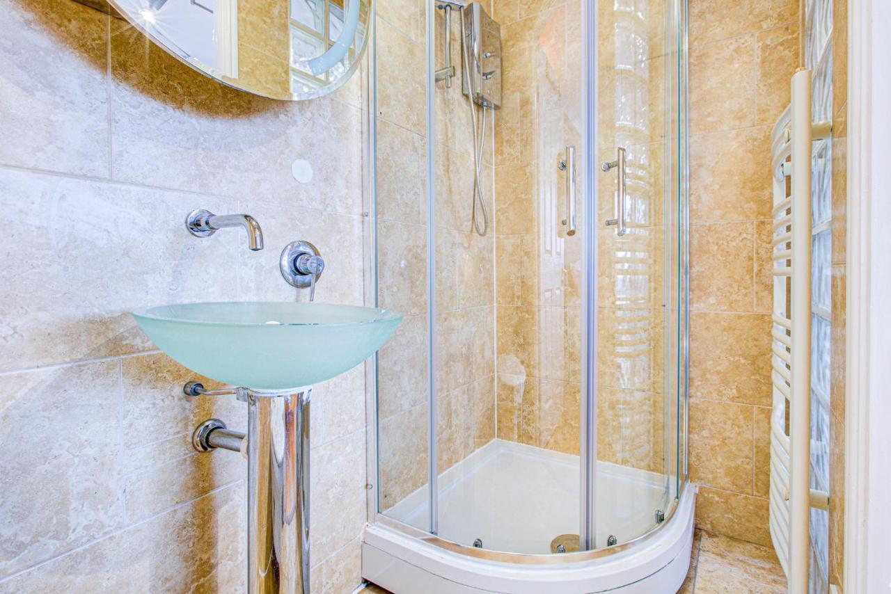 Statera Apartments - Thames View Лондон Экстерьер фото